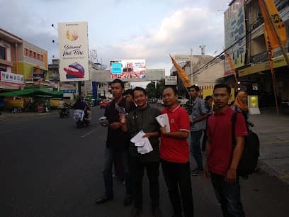 Kantor Adira Finance Pejanggik - Mataram