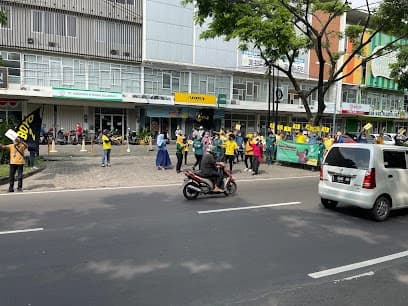 Kantor Adira Finance Ir Soekarno - Surabaya
