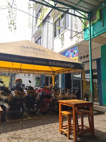 Kantor Adira Finance Soleh Iskandar - Bogor