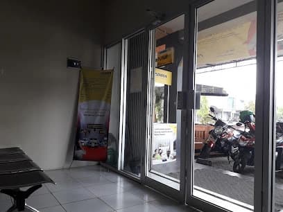 Kantor Adira Finance Yos Sudarso - Mojokerto
