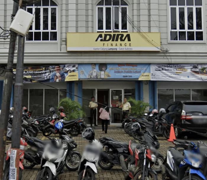 Kantor Adira Finance Gajah Mada - Kedamaian