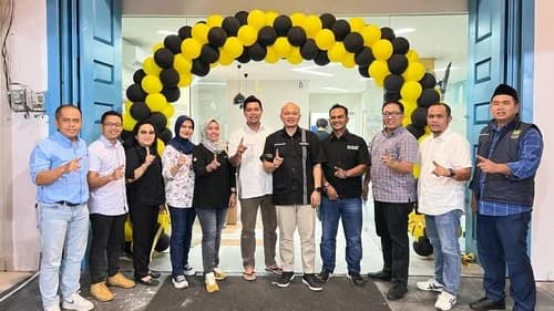 Kantor Adira Finance Jendral Sudirman - Pekanbaru