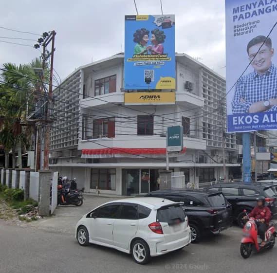 Kantor Adira Finance Thamrin - Padang